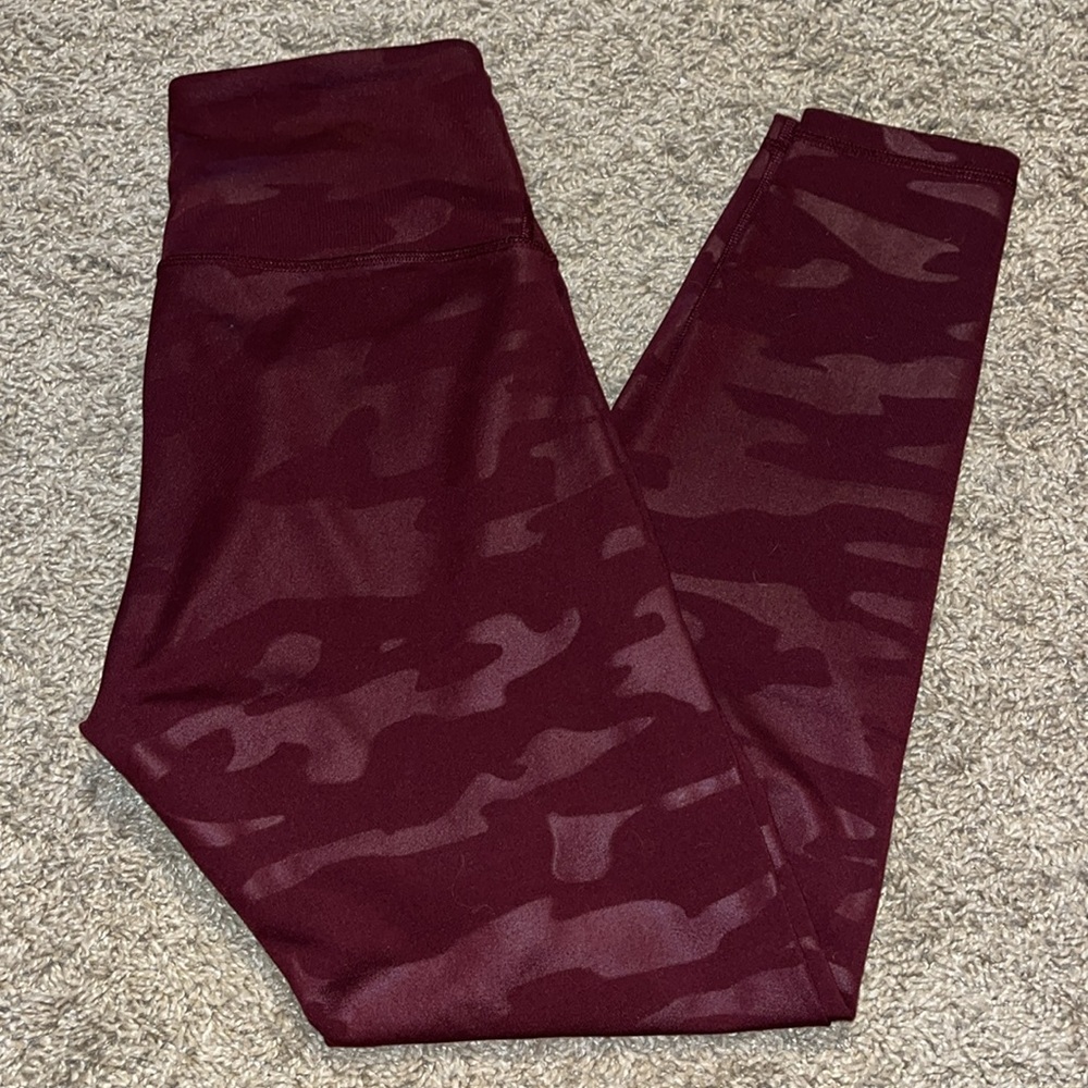 Old navy camo leggings